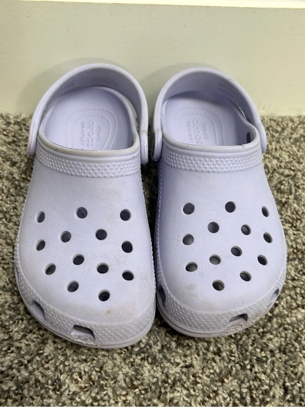 CROCS waterproof Kids Classic Clog in Pale Lavender Size 13c